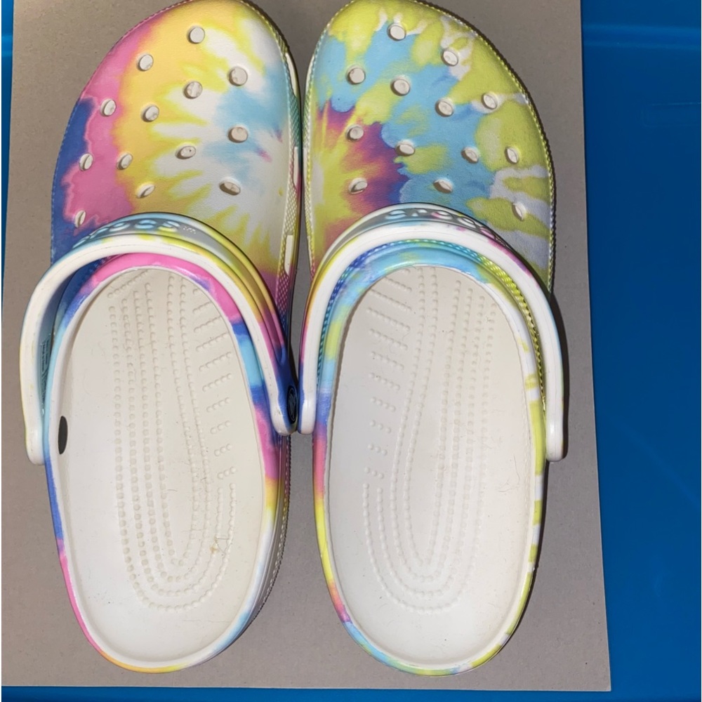 Crocs